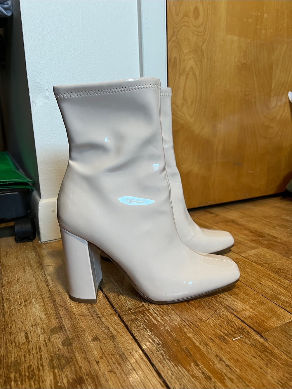 Steve Madden Lynden Boots Bone size 7